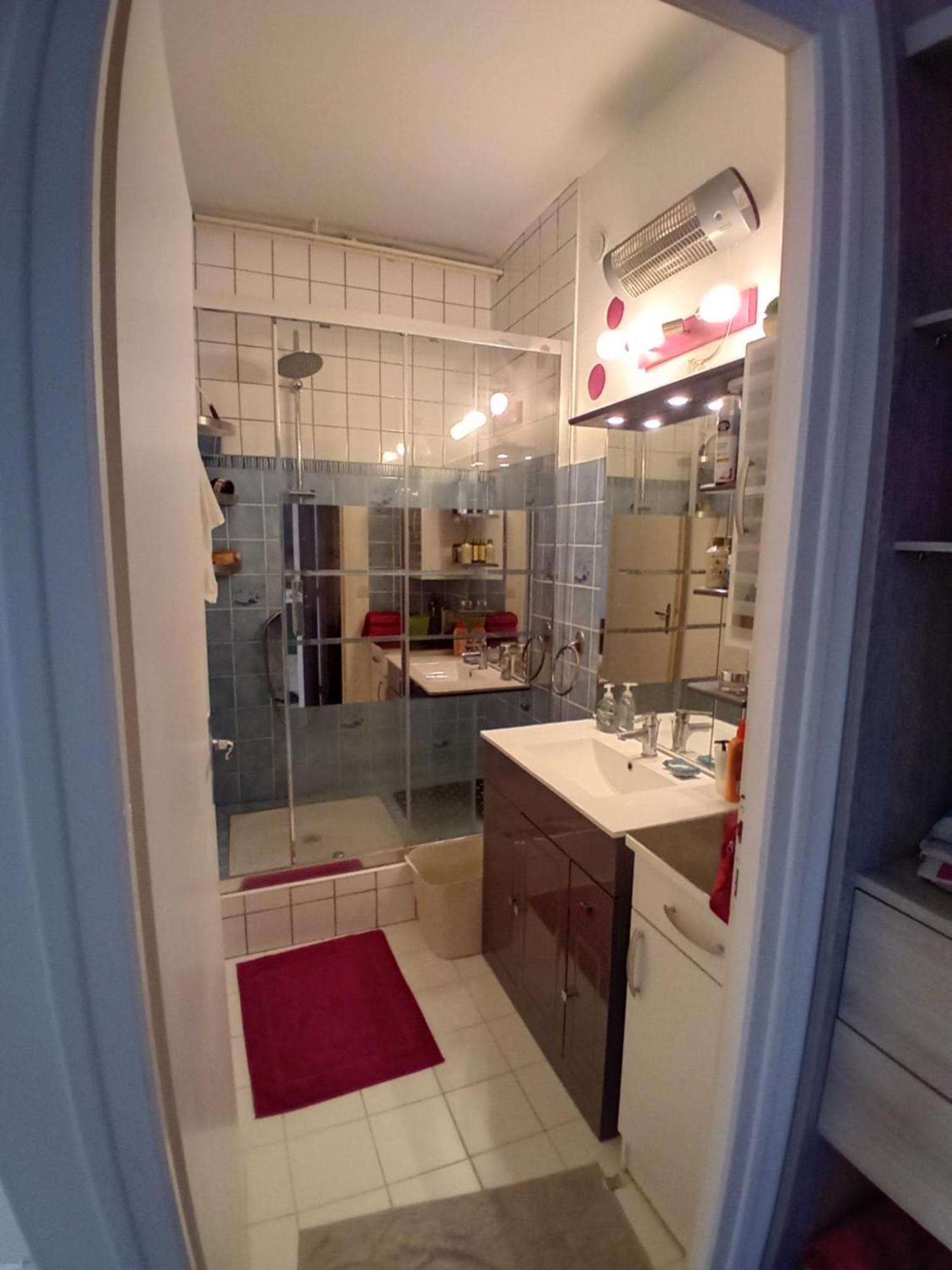 Logement Independant Chez L'Habitant Vouillé 外观 照片